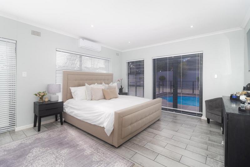 4 Bedroom Property for Sale in Vredekloof Western Cape